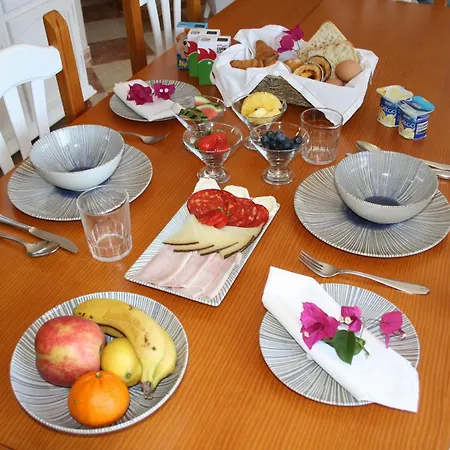 Bed & Breakfast Almocaizar *